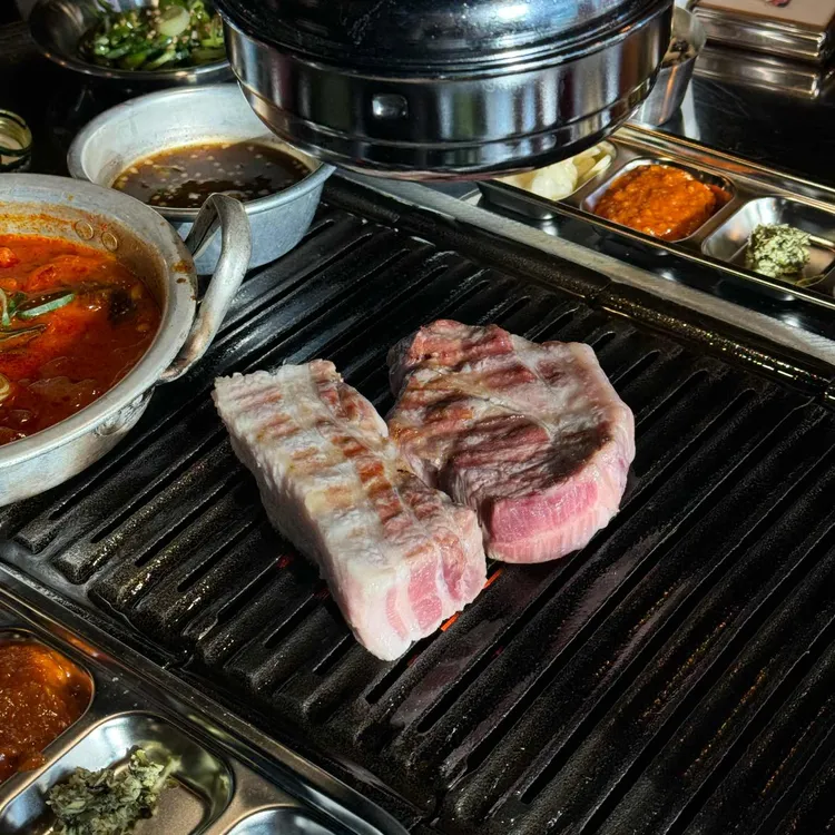 육백탄 연탄구이 대표 사진