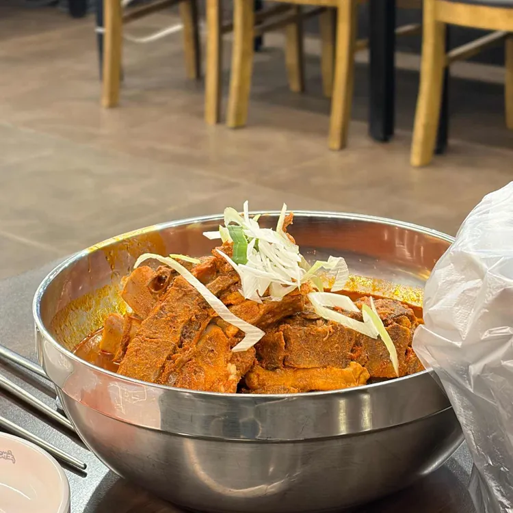 청년감자탕순대국 대표 사진