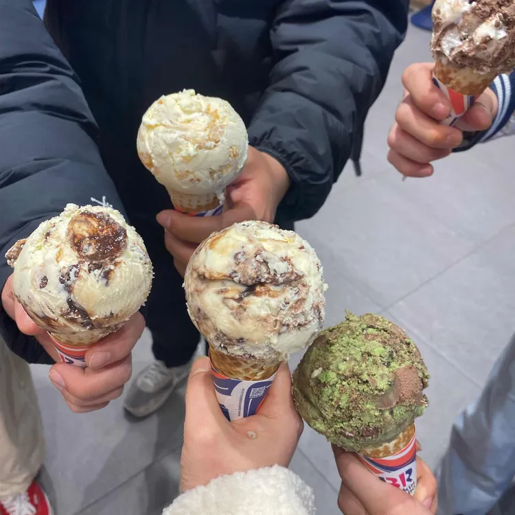 배스킨라빈스 대표 사진