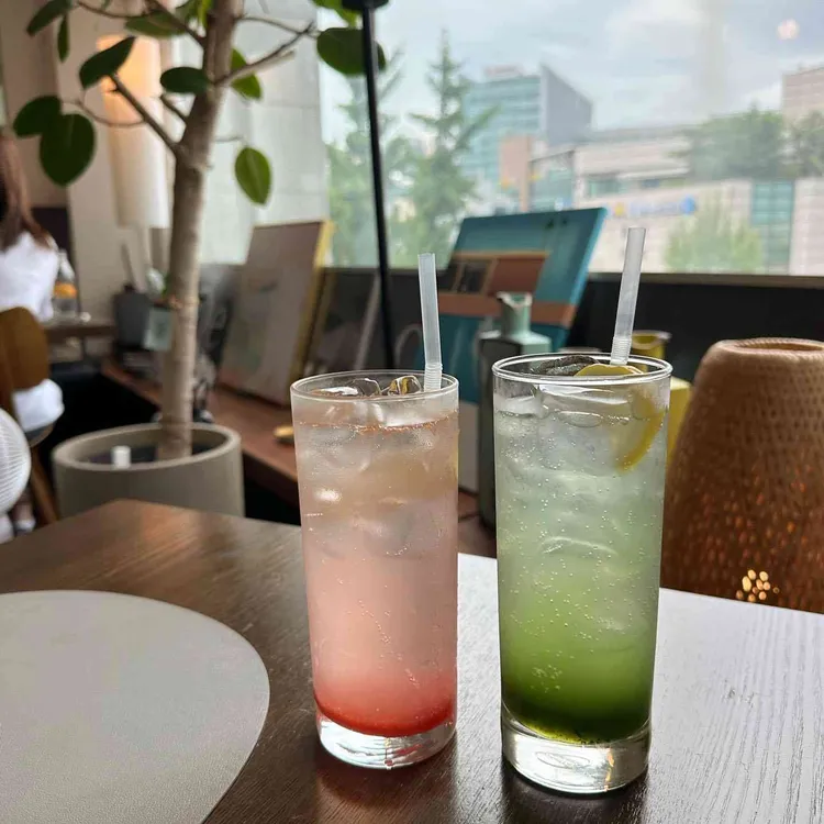 라라샐러드 대표 사진