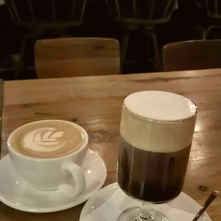 레귤러하우스 사진