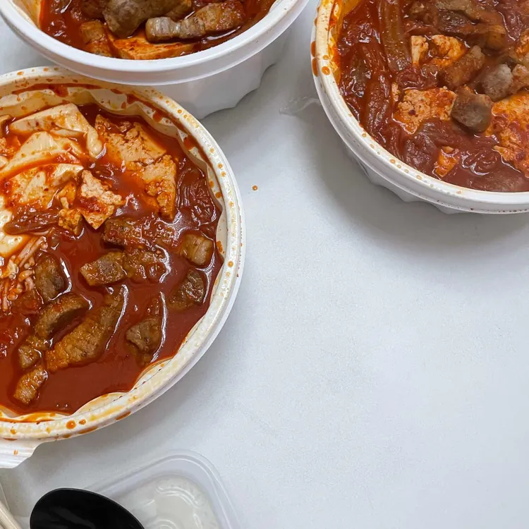 더가득담은 1인김치찜 대표 사진