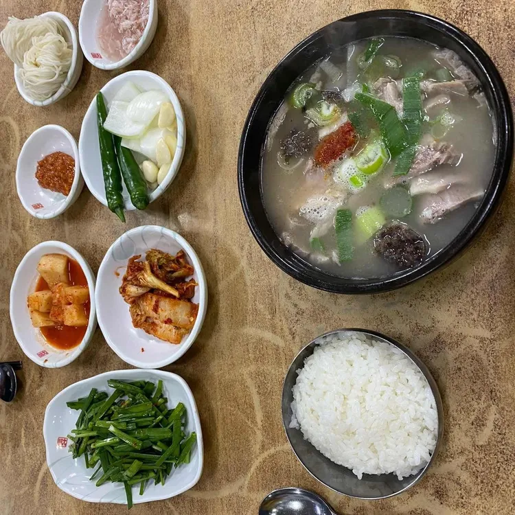 밀양돼지국밥 대표 사진