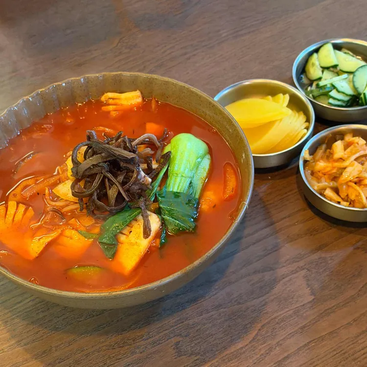 칭춘 대표 사진