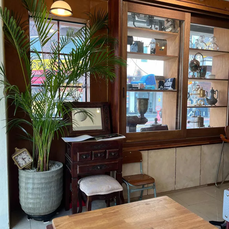 스테어 대표 사진