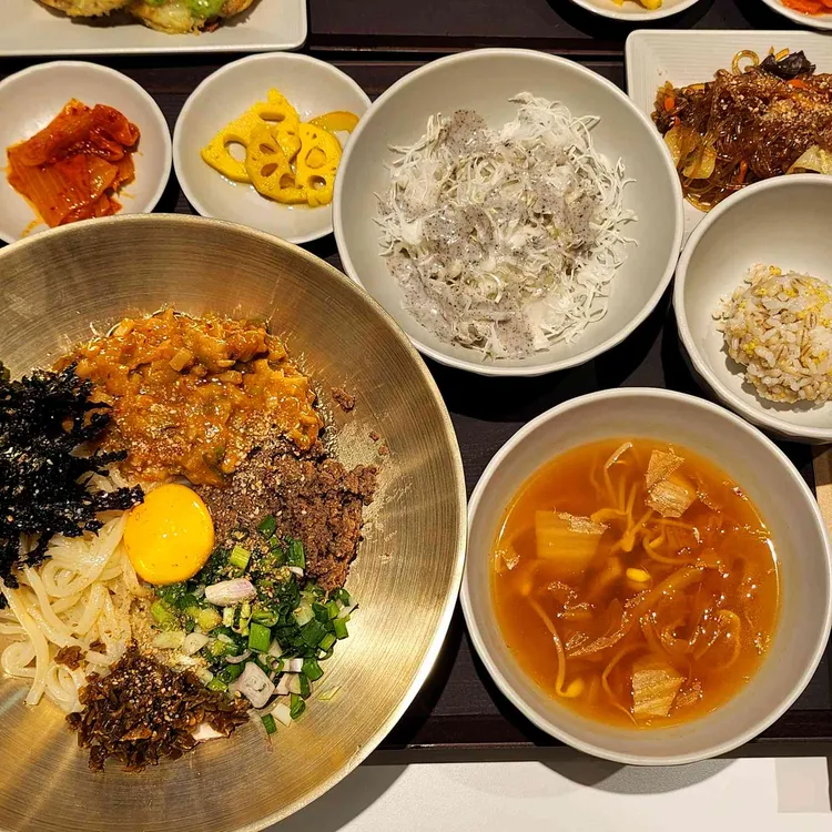 비비소반 대표 사진