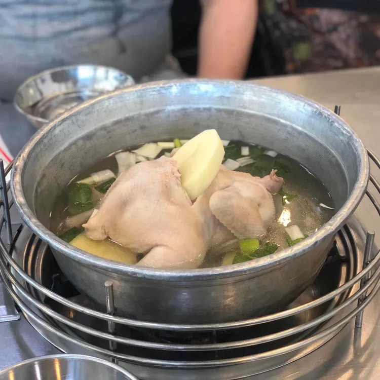 진옥화할매 원조 닭한마리 사진