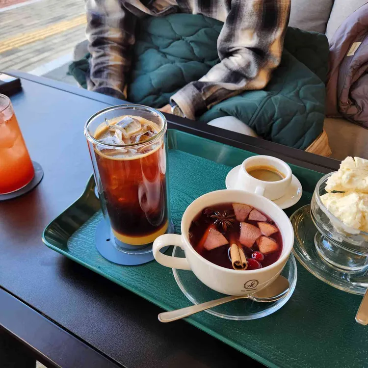 더온전히 대표 사진