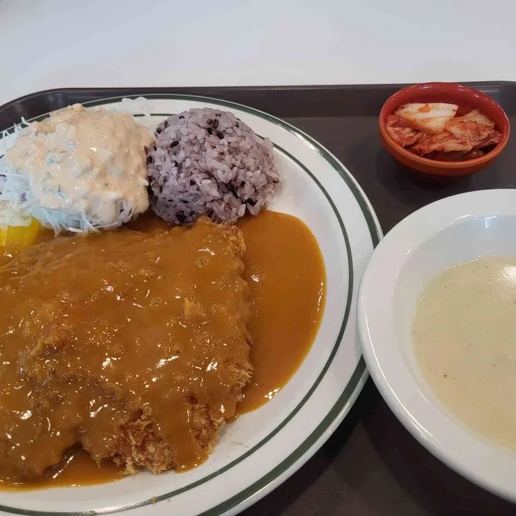 엠브로돈까스 대표 사진