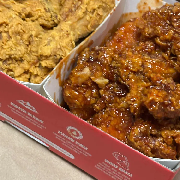 자담치킨 대표 사진