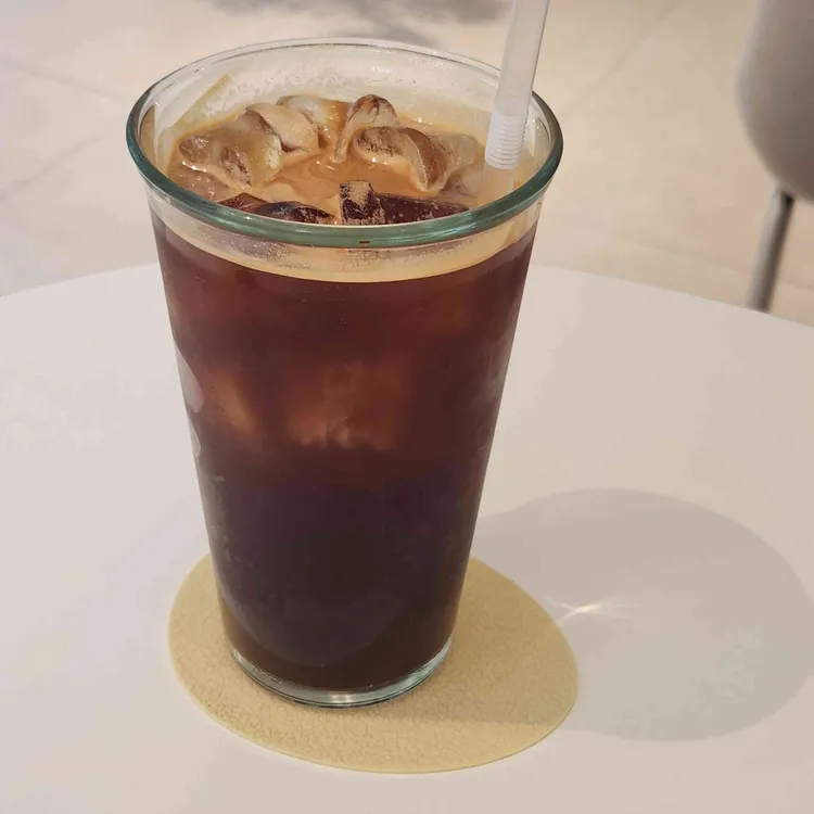 폴커피 대표 사진