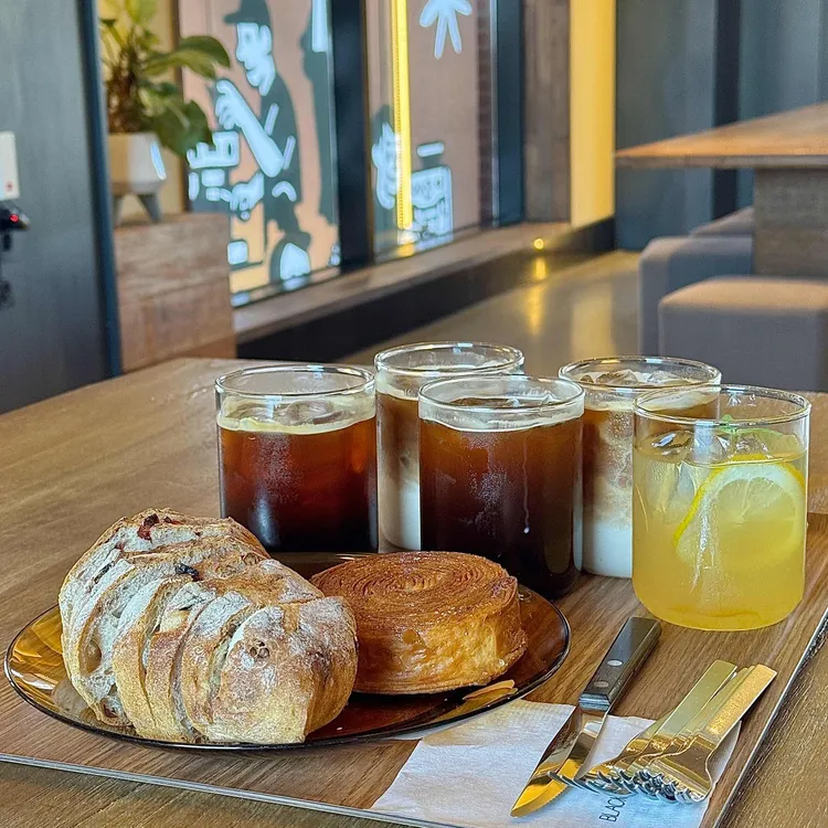 블랙업커피 사진