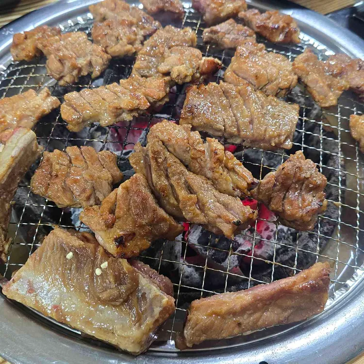 터줏대감 대표 사진