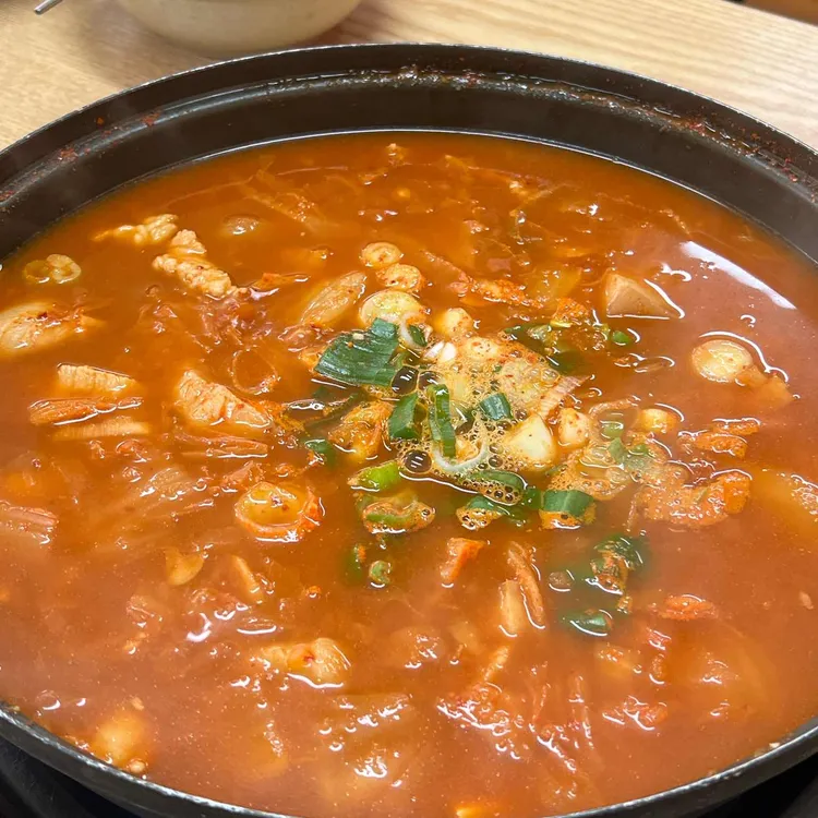 별난돼지김치찌개&뒷고기 대표 사진