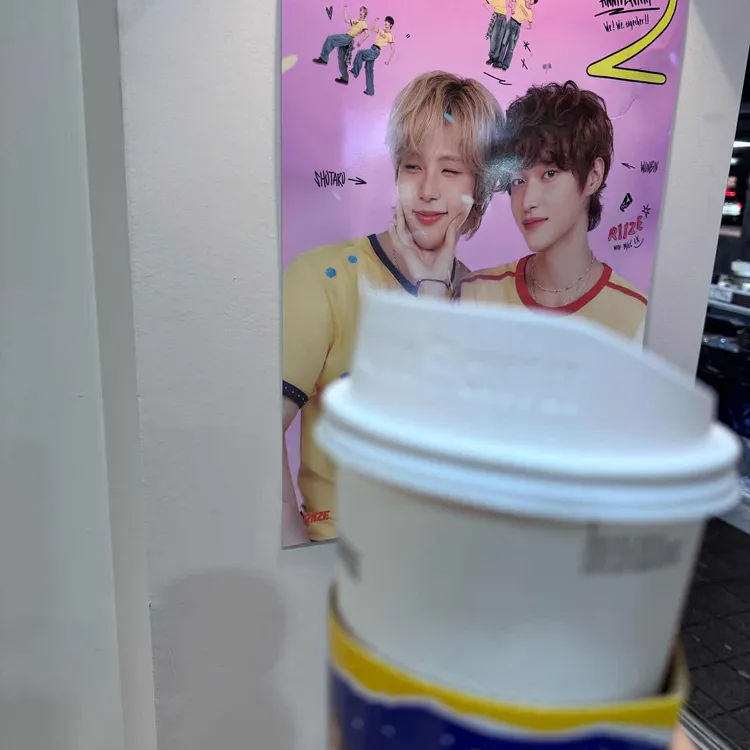 메가커피 대표 사진