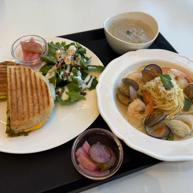 곤트란쉐리에 대표 사진