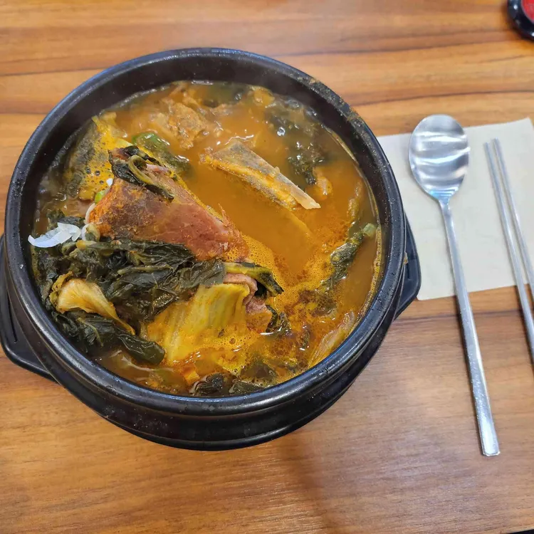 본뼈감자탕&뼈구이 대표 사진