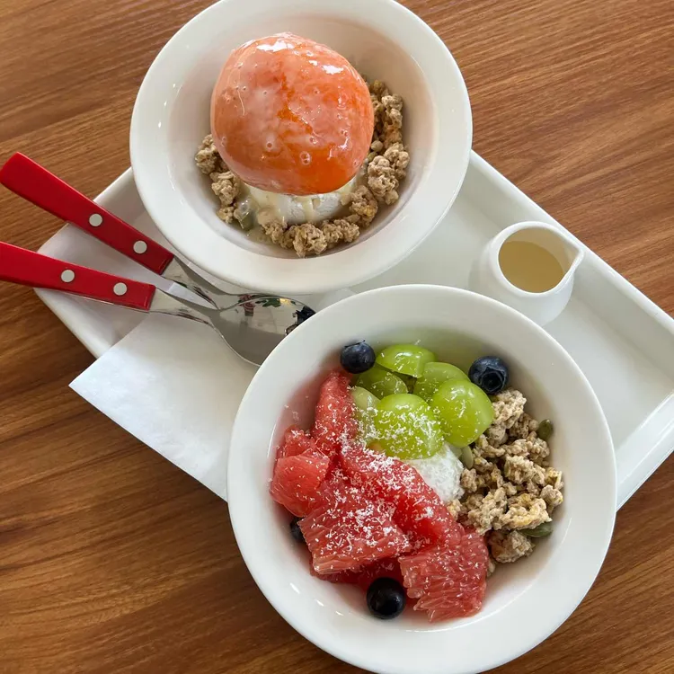 아워 그릭 대표 사진