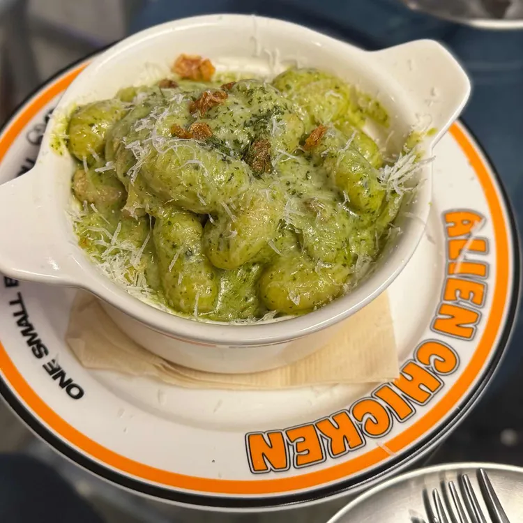 에일리언치킨 대표 사진