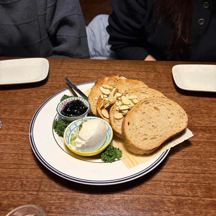 도쿠도쿠 대표 사진