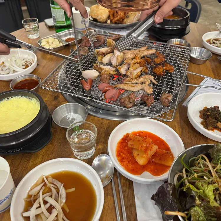 월성 숯불 닭구이 대표 사진