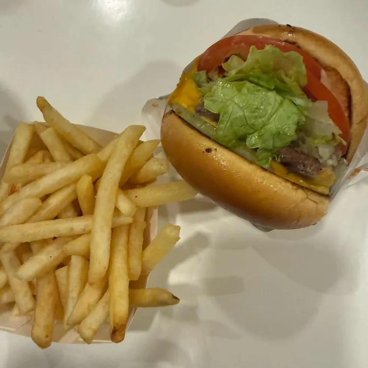 크라이치즈버거 사진