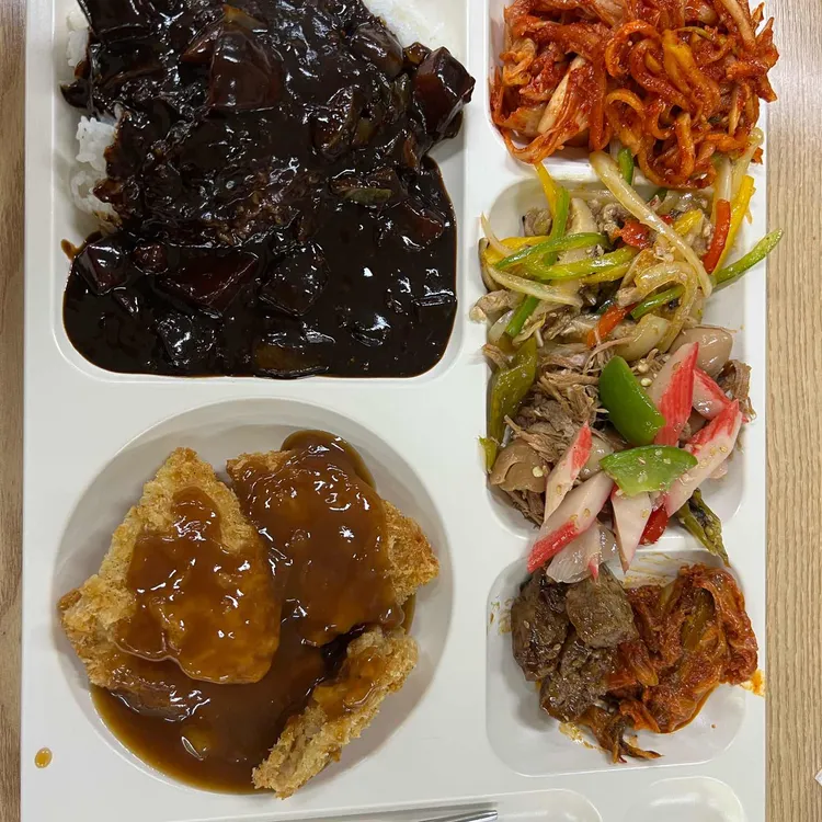 쭌이네 한식뷔페 대표 사진