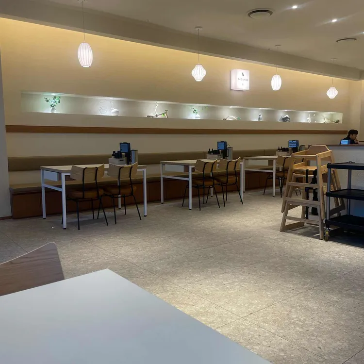 카산도 대표 사진