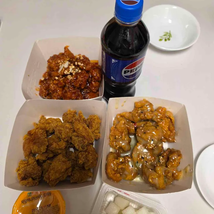 자담치킨 대표 사진