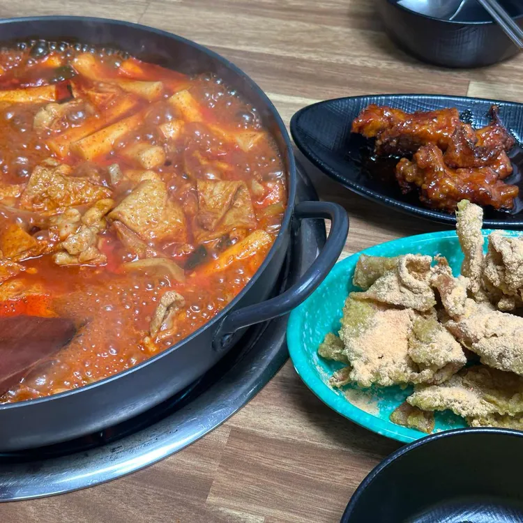 닭강정떡볶이디자이너 대표 사진