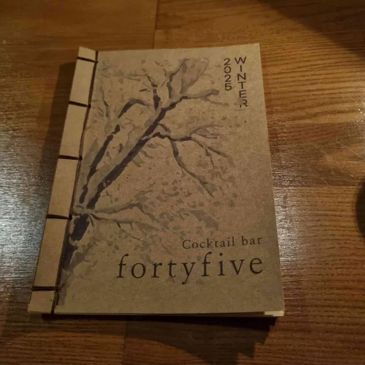 포티파이브 대표 사진