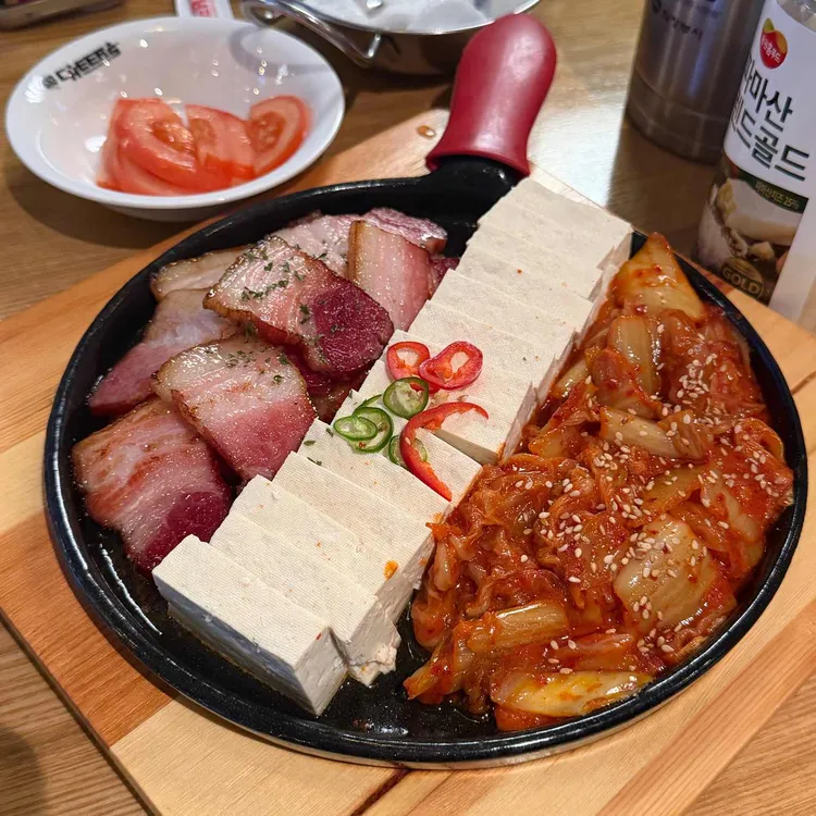치어스 대표 사진