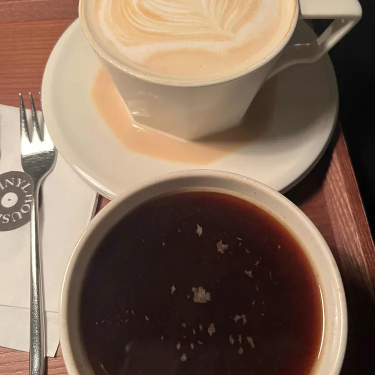 하우스오브바이닐 사진