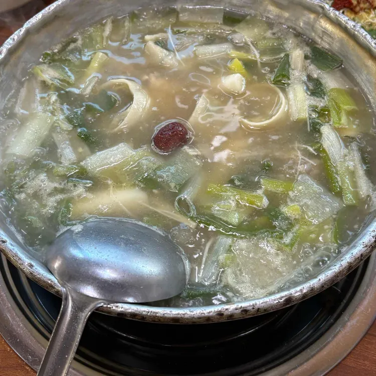 큰안집 닭한마리 대표 사진