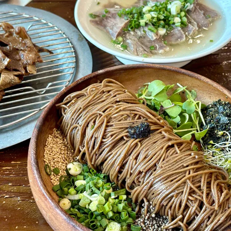 이관복 명장 냉면 사진