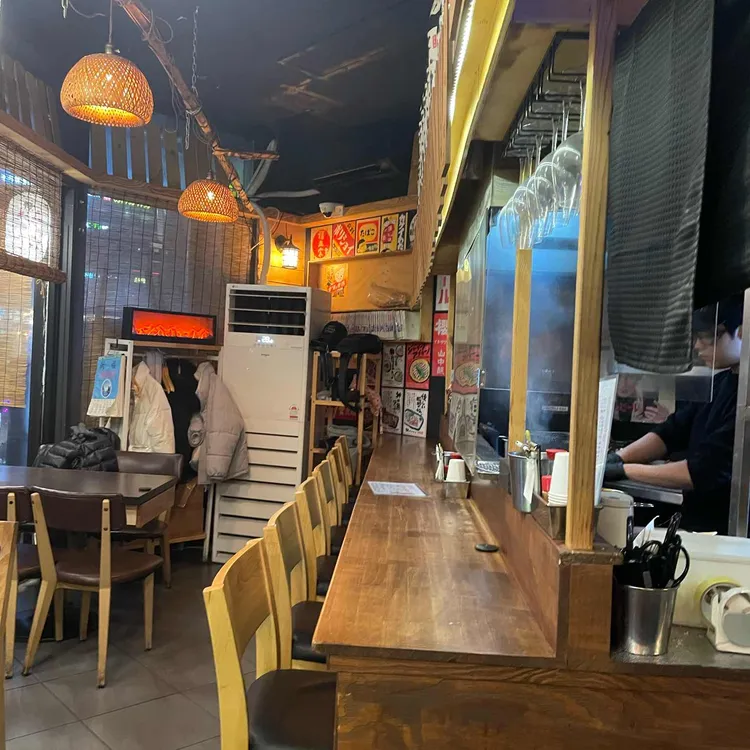 토리아에즈 대표 사진