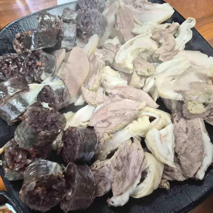 예산 가마솥국밥 대표 사진