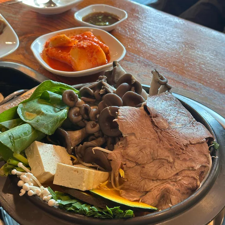 동이손만두 사진