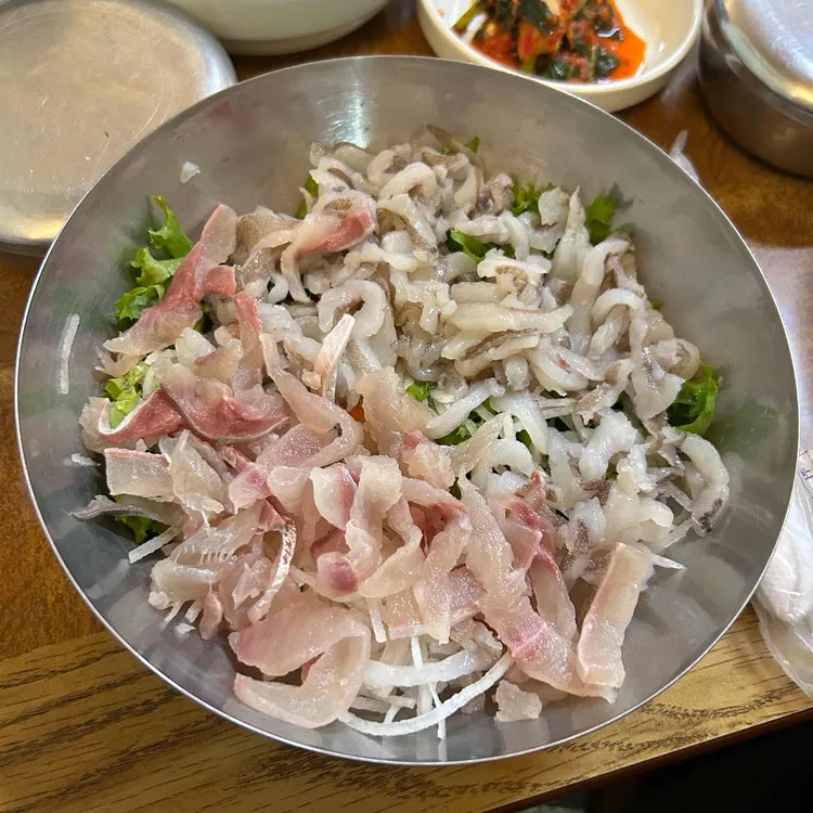용산 회 식당 사진