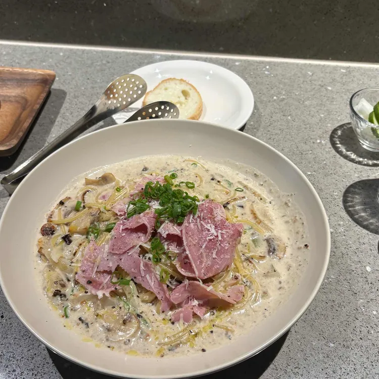 베리키친 강남 대표 사진