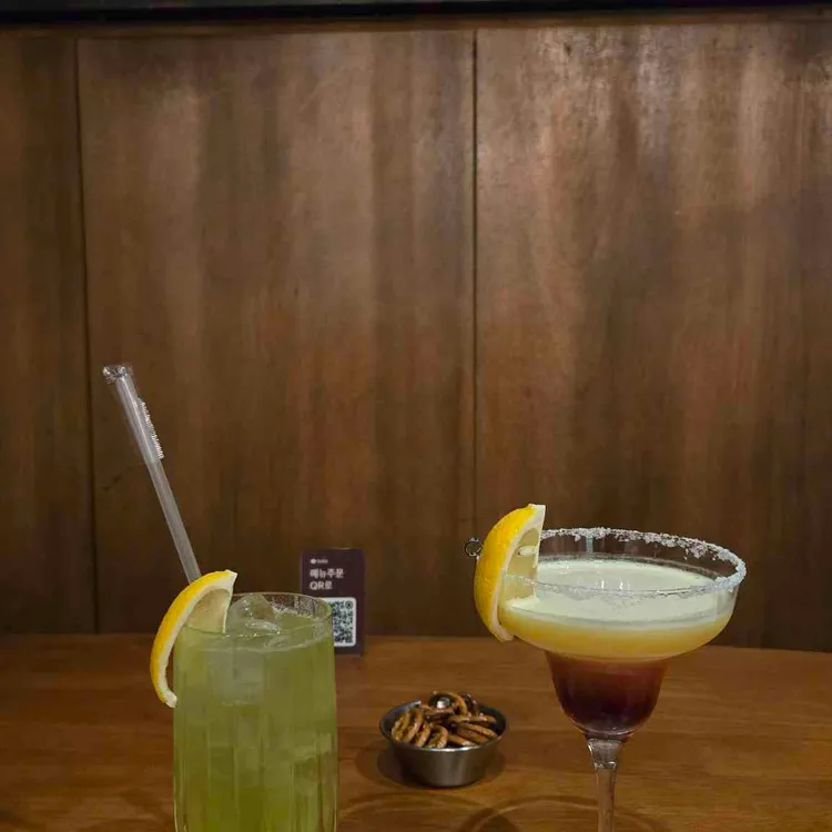 아지트 대표 사진