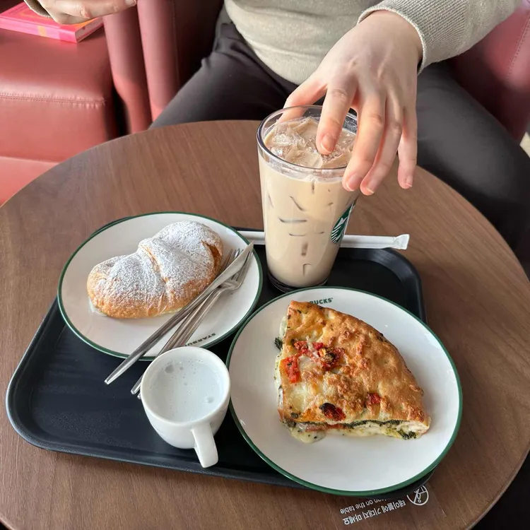 스타벅스 대표 사진