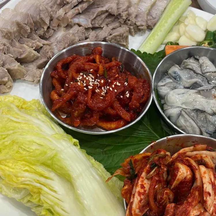 만복원조보쌈칼국수 사진