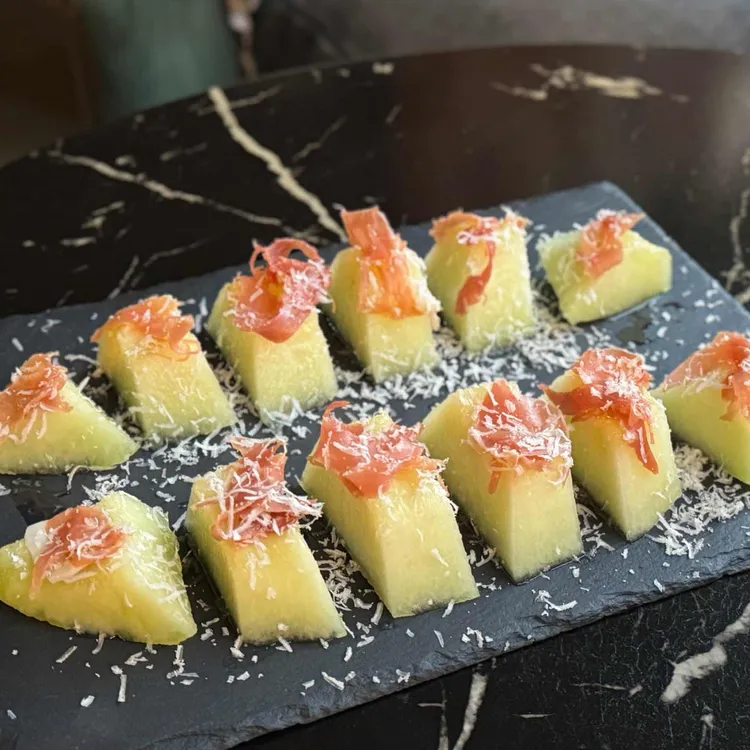 어리라운지 대표 사진