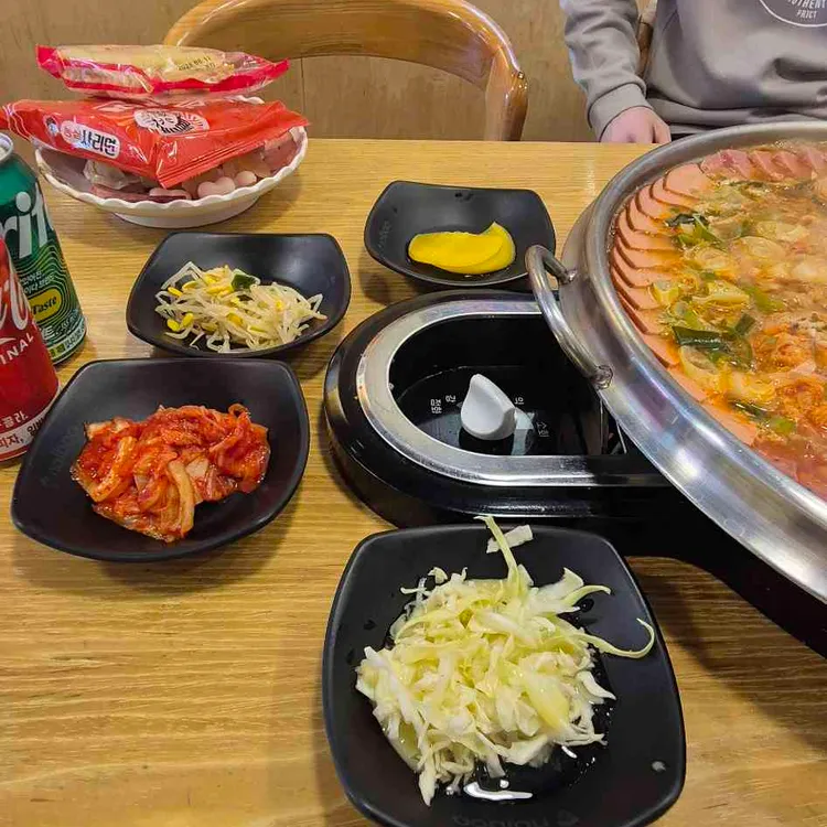 놀부부대찌개 대표 사진