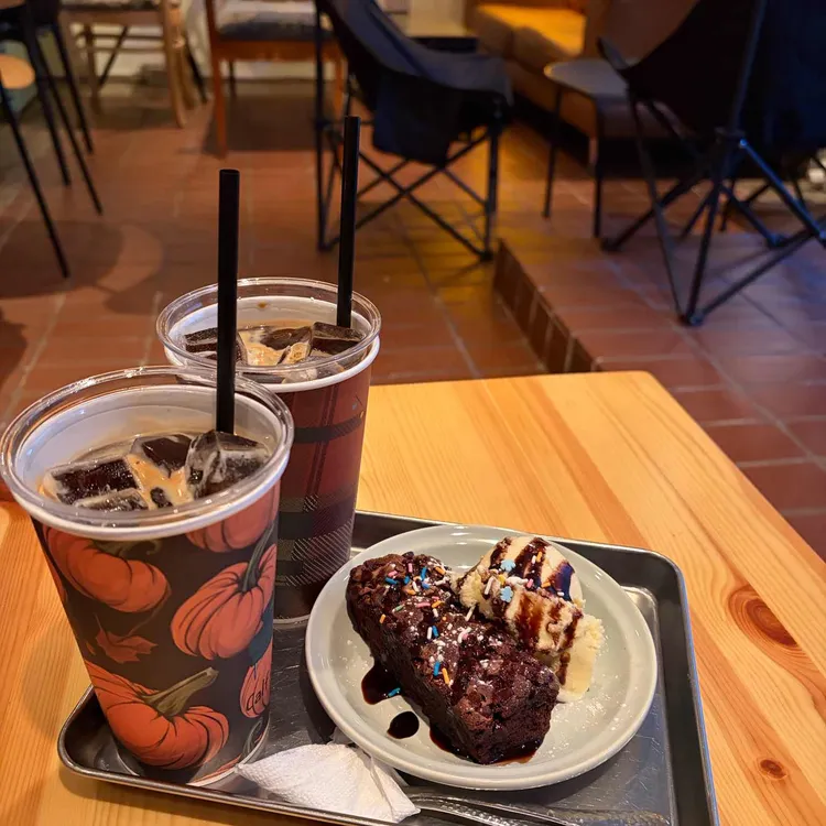 카프온카우치 대표 사진