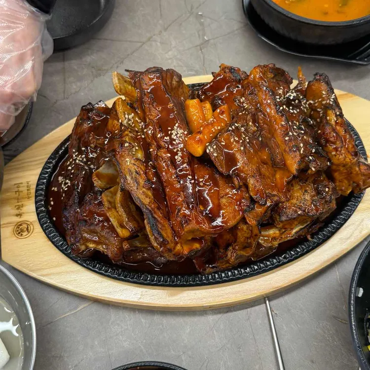 농민뜨끈이 옥천뼈구이 대표 사진