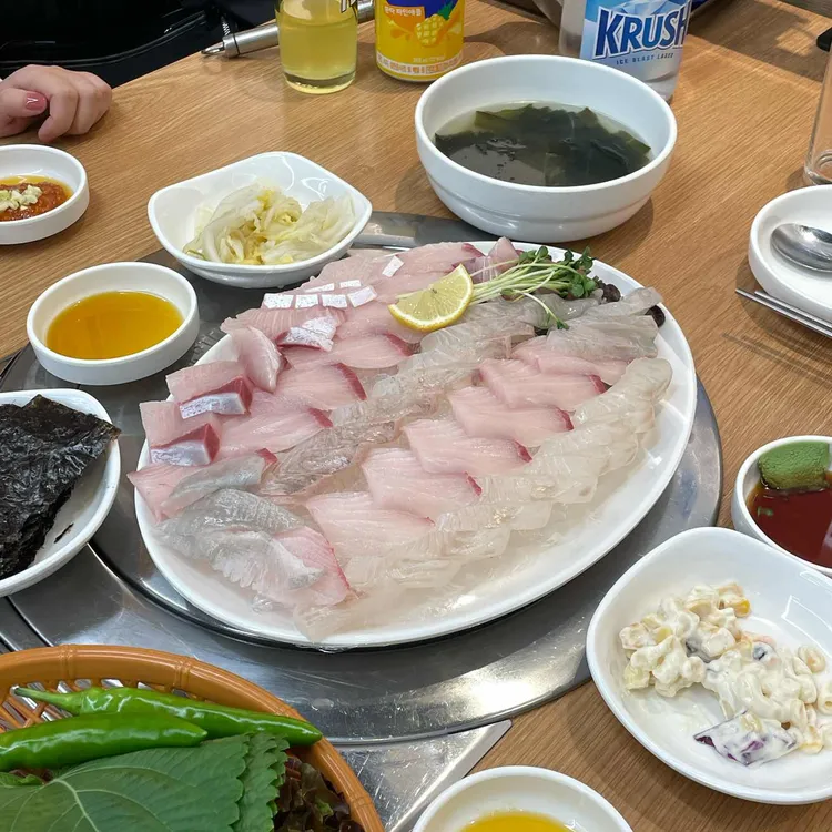 속초오징어어시장 대표 사진