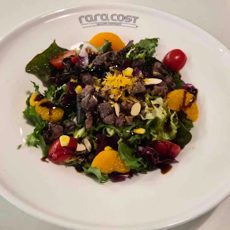 라라코스트 대표 사진