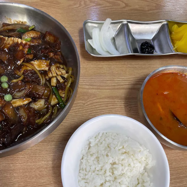 상하이 대표 사진